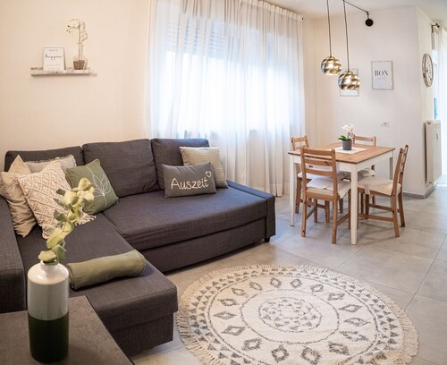 Brand-new Holiday Apartment "Manuela" Near the Centre with Mountain View, Wi-Fi & Balcony