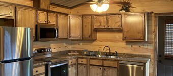 House near  Sardis Lake , golf course and Oxford, MS 