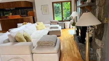 TV connectée, cheminée