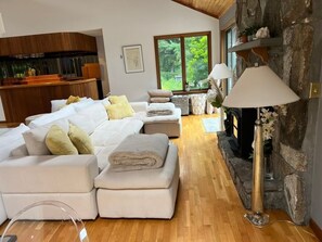 TV connectée, cheminée