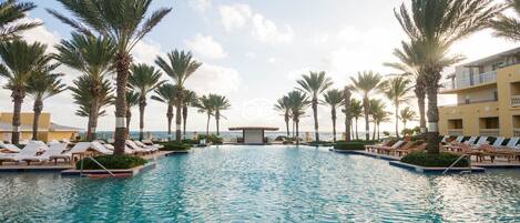 Piscine extérieure, piscine chauffée