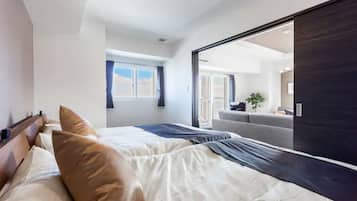 3 habitaciones, tabla de planchar con plancha y wifi gratis