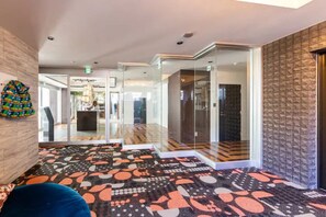 Property entrance - Glitter (Otaru)