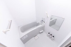 Apartment, Non Smoking | Bathroom | Separate bathtub and shower, free toiletries, hair dryer, slippers - Glisten (Otaru)