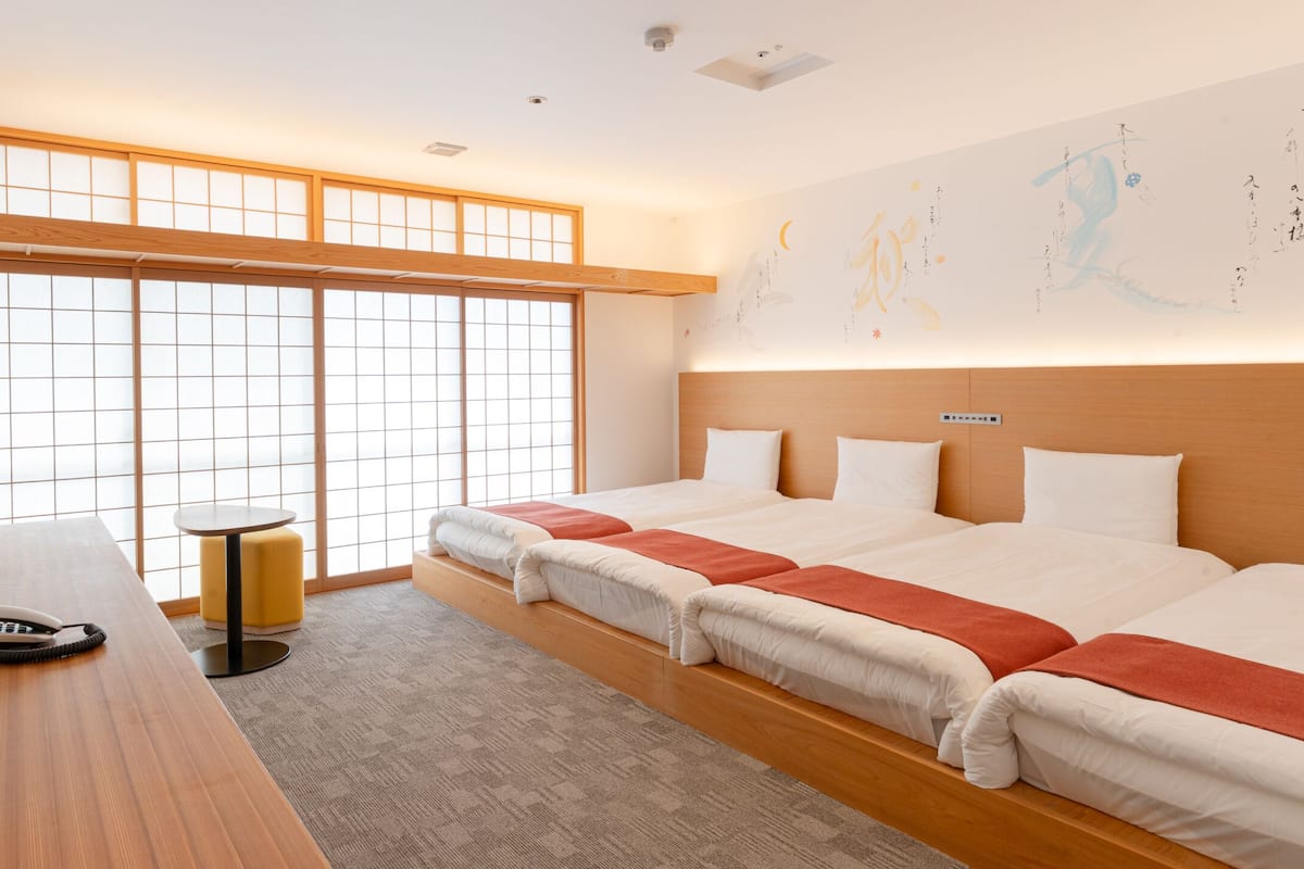 Familiekamer, niet-roken (Japanese Western Style) | Tempur Pedic-bedden, een kluis op de kamer, gratis wifi, beddengoed