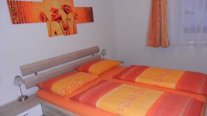 2 bedrooms, WiFi, bed sheets