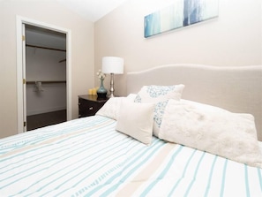 4 bedrooms, desk, iron/ironing board, travel cot