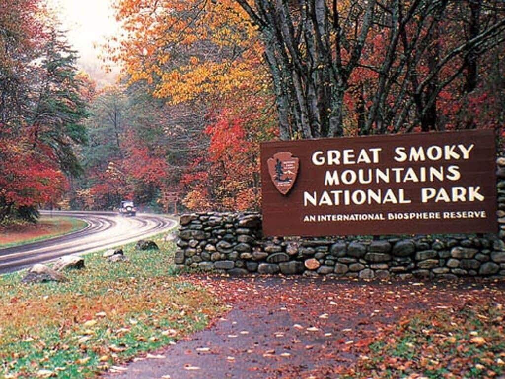 A sign for Great Smoky Mountains National Park, indicating it is an international biosphere reserve.