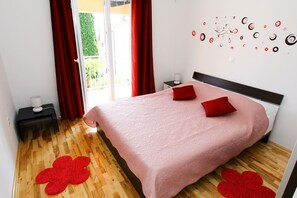 1 bedroom, Internet, bed sheets