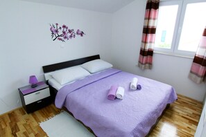 1 habitación, internet y ropa de cama 