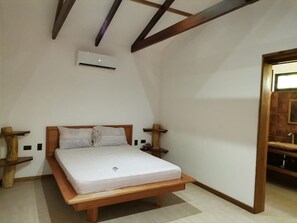 5 chambres, lit de bébé portatif, Wi-Fi, literie fournie