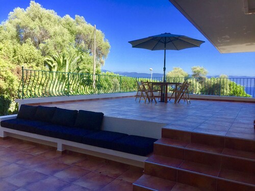 Villa in Bois des Anglais, 10 minutes from the beach