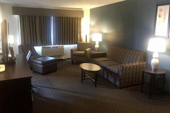 Living room - Baymont By Wyndham Bloomington Msp Airport (Richfield)