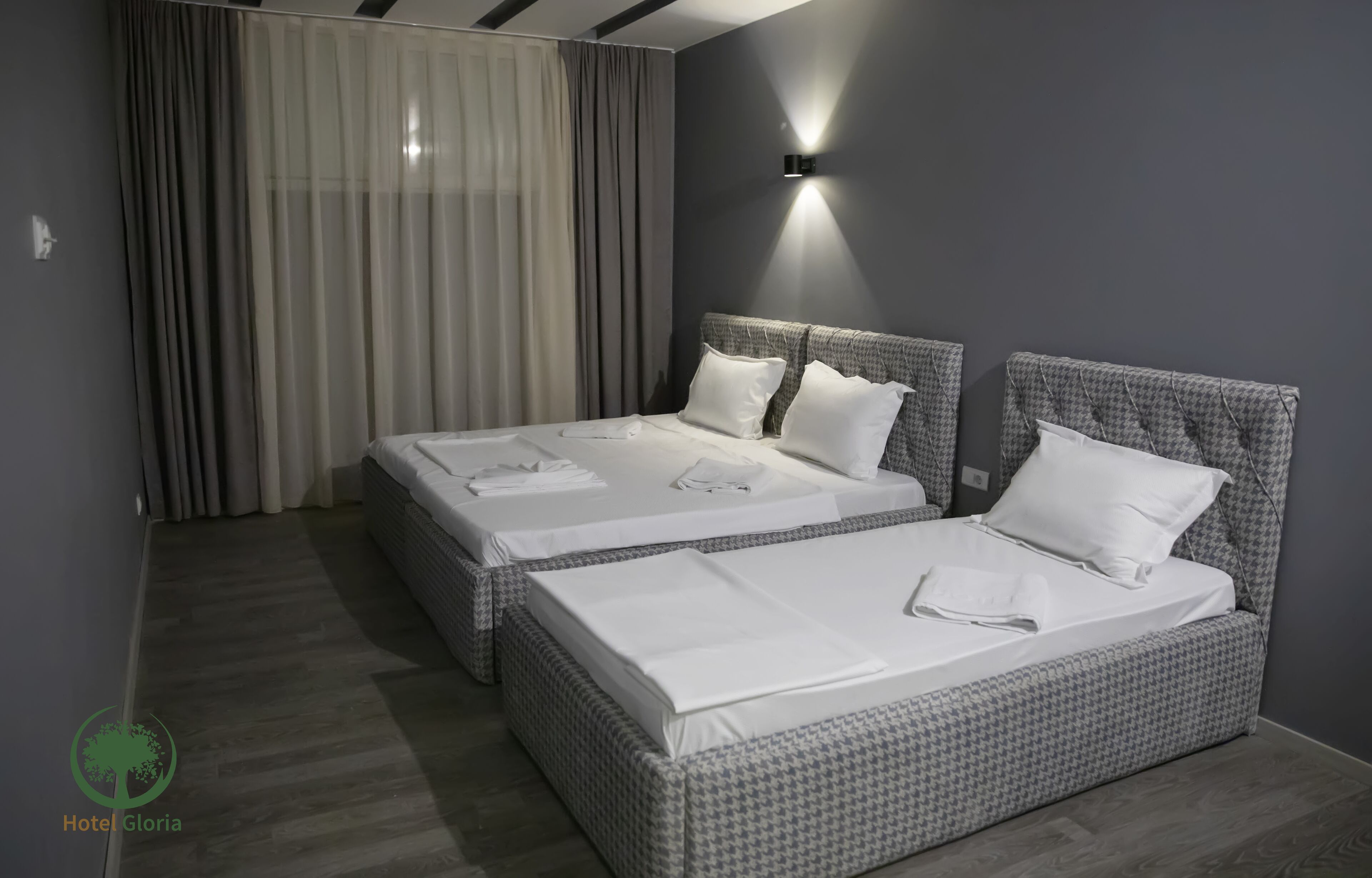 Eenvoudige driepersoonskamer | Gratis wifi