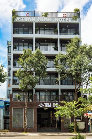 Fachada de la propiedad