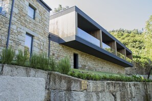 Front of property - Aldeia da Margarida (Cinfães)