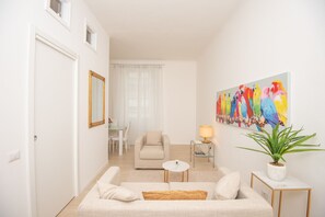 TV - West Park Suite With Parking (Como)