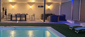 Location saisonnière avec Piscine Privée
