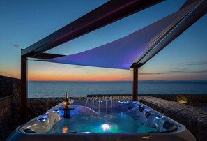 Bain à remous extérieur