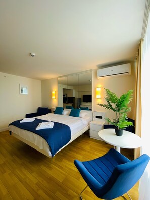 Family Studio Suite, Sea View