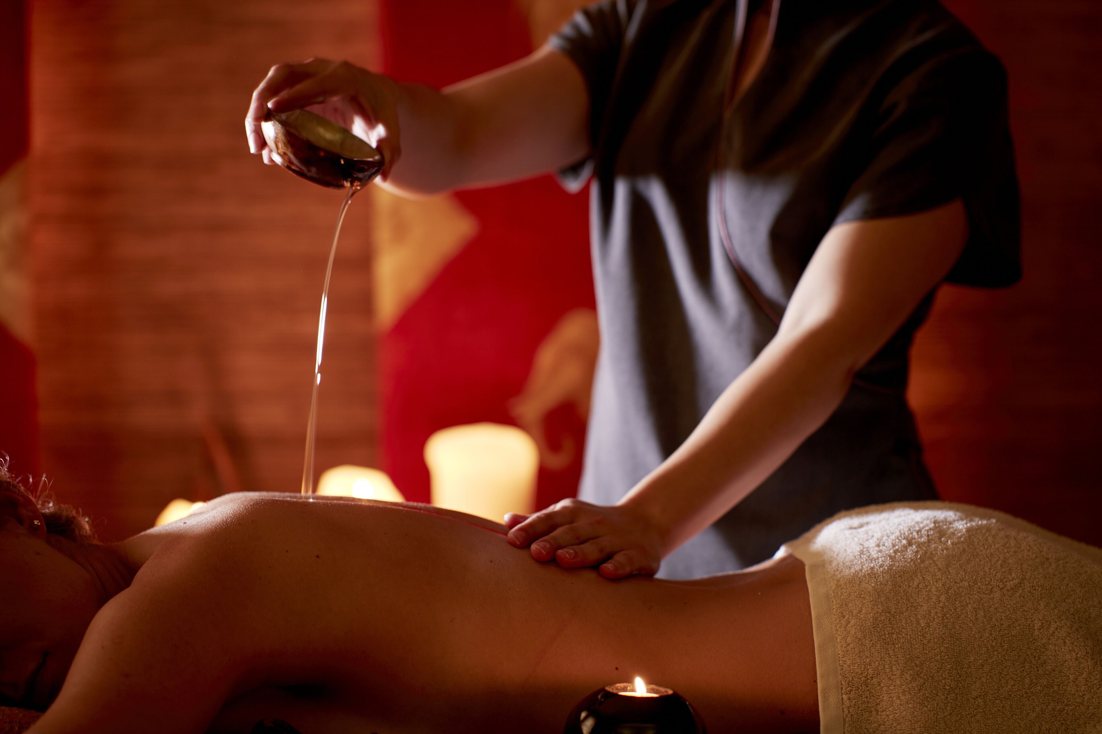 Couples treatment rooms, body treatments, body wraps, body scrubs