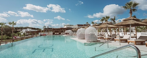 SO/ Sotogrande Spa & Golf Resort hotel