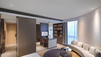 Privilege, Suite, 1 kingsize-seng, tilgjengelighetstilpasset | Dundyner, minibar, lydisolert og wi-fi (inkludert)