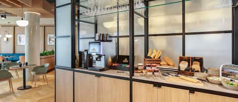 Daily buffet breakfast (GBP 18.00 per person)