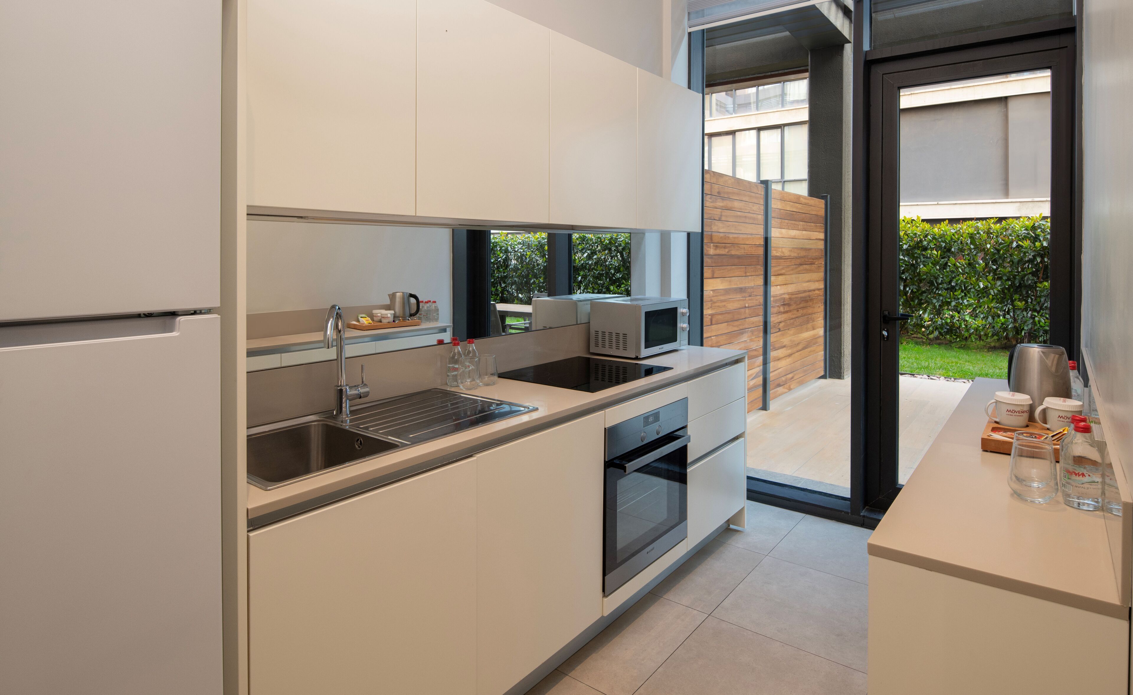 villa, 3 bedrooms (garden villa) | private kitchen | full-sized fridge, microwave, oven, stovetop