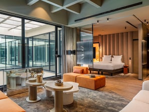Executive Suite, 1 Katil Raja (King) (Philippopolis) | 1 bilik tidur, peralatan tempat tidur hipoalergenik, bar mini