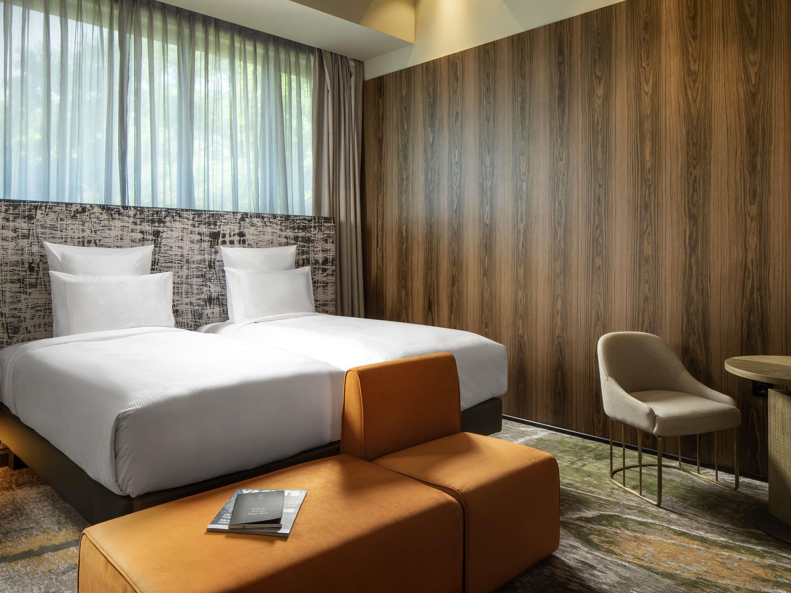 Superior Room, 2 Twin Beds | Hypo-allergenic bedding, minibar, in-room safe, blackout drapes