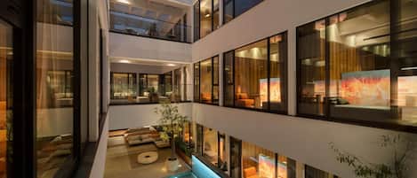 Champagne bar, garden views, open daily