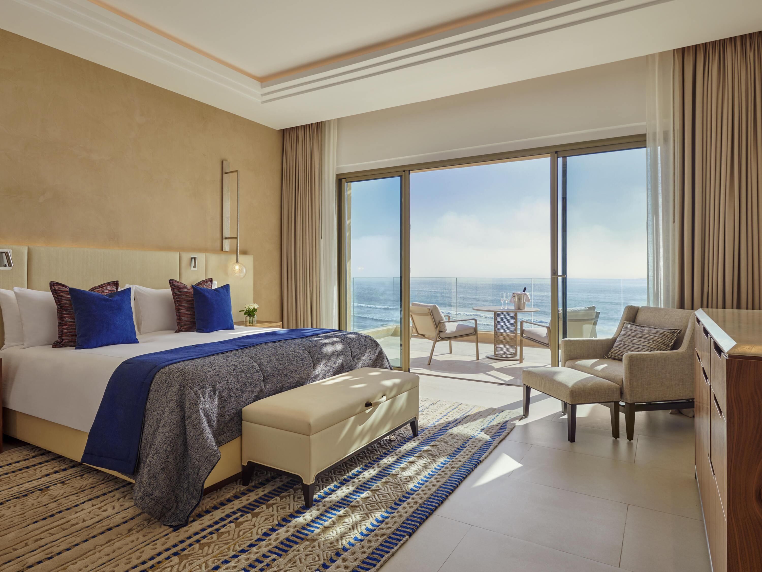 Premium bedding, pillow-top beds, minibar, in-room safe