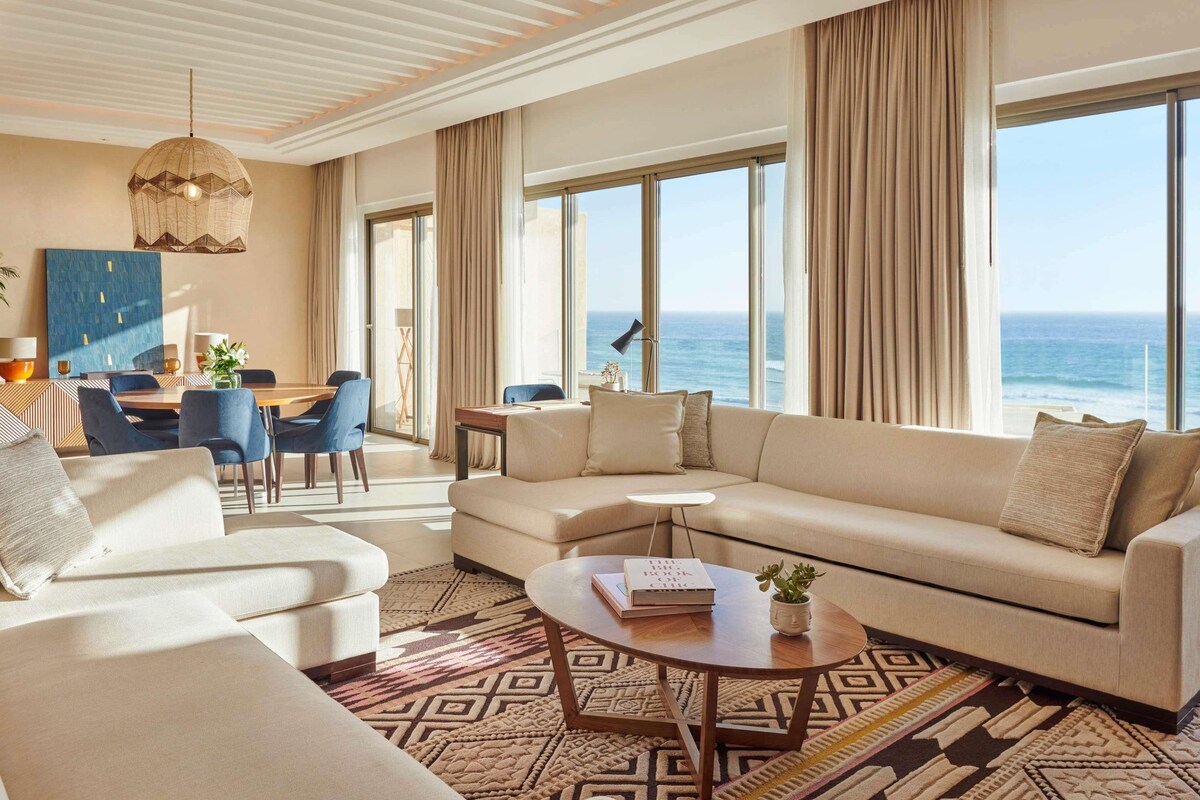 Suite, 2 habitaciones, vistas al mar | Ropa de cama de alta calidad, colchones con acolchado adicional, minibar