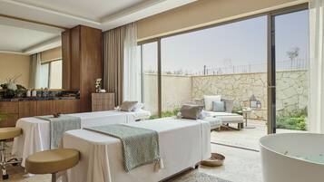 Couples treatment rooms, sauna, hot tub, steam room, hot springs