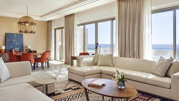 Premium bedding, pillowtop beds, minibar, in-room safe