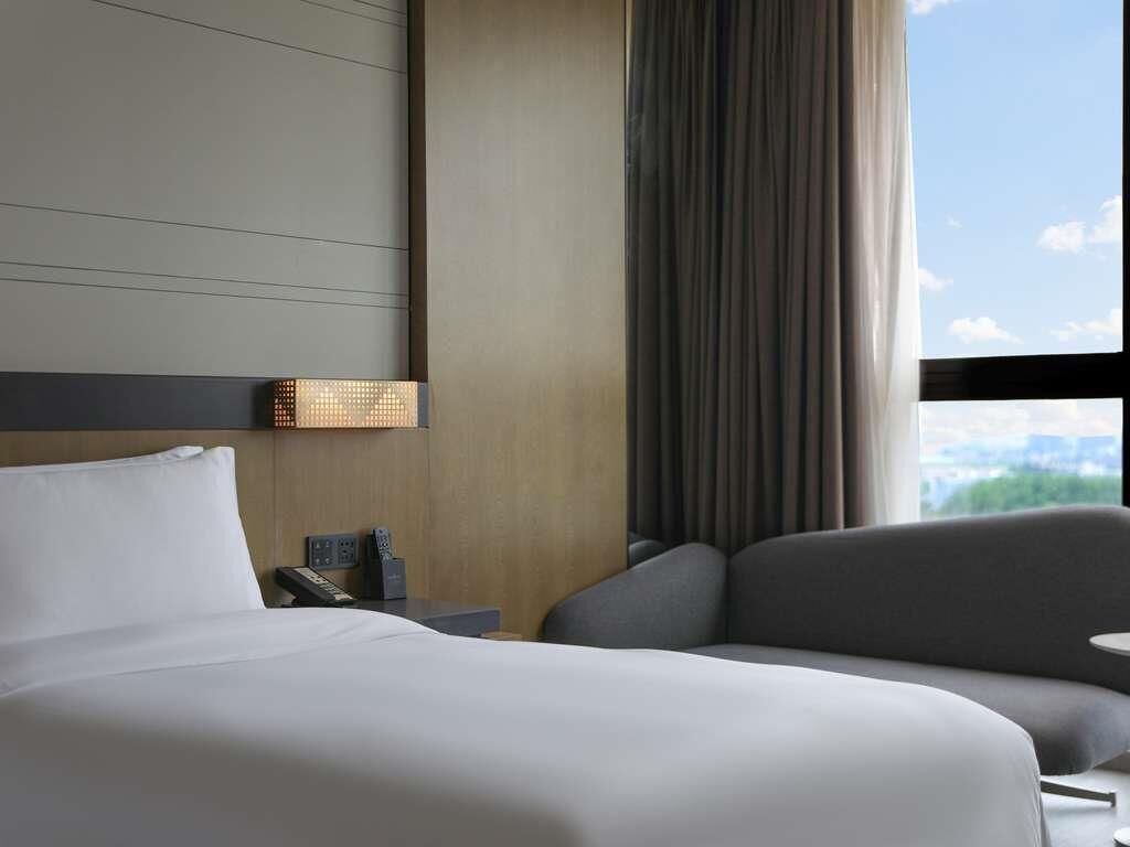 Deluxe Room, 2 Twin Beds, City View | Pillowtop beds, free minibar, in-room safe, desk