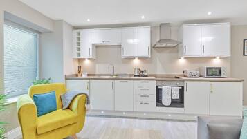 Fridge, microwave, dishwasher, toaster