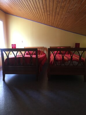 2 bedrooms, free WiFi