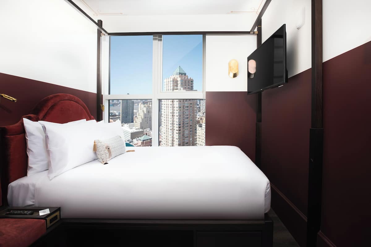 Literie hypoallergénique, coffres-forts dans les chambres