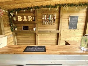 Interior - Beautiful Large Country Barn Conversion Hot Tub, Pool, BBQ Hut, Large Grounds (Lampeter)