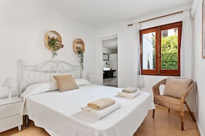 4 chambres, fer et planche Ă repasser, Wi-Fi gratuit, draps fournis