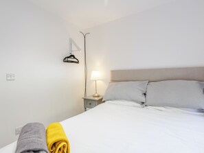 4 chambres, accès au Wi-Fi (inclus), literie fournie