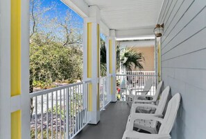 Property grounds - Walk to Crystal Beach!!! Resort Style Pool!!! (Destin)