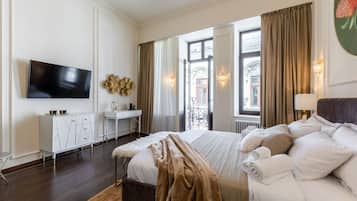 1 bedroom, premium bedding, memory foam beds, free minibar