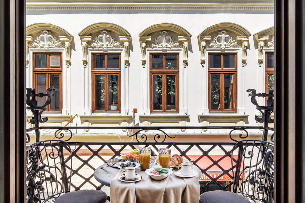 Old Town Luxury Suites