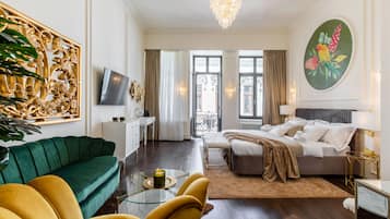 1 bedroom, premium bedding, memory foam beds, free minibar