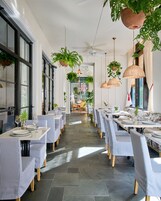 Breakfast, lunch and dinner served