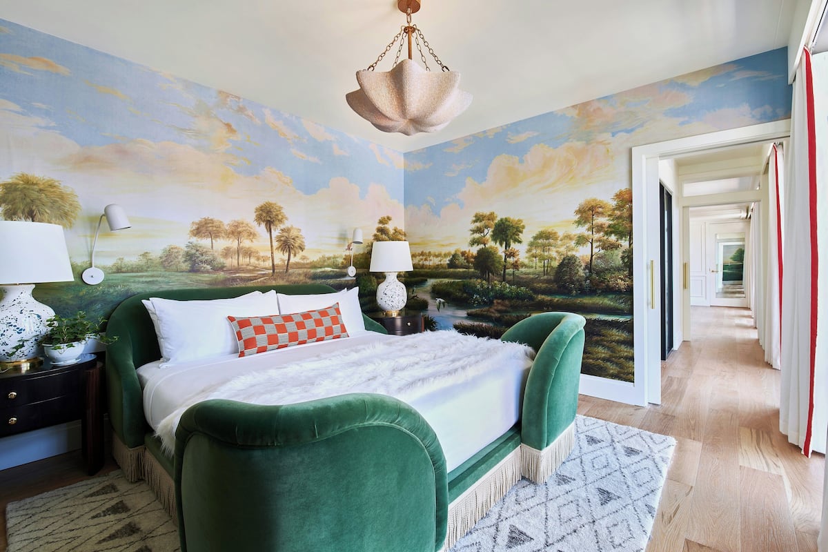 Loftsleilighet (Richard's Flat) | Sengetøy av topp kvalitet, minibar og safe på rommet