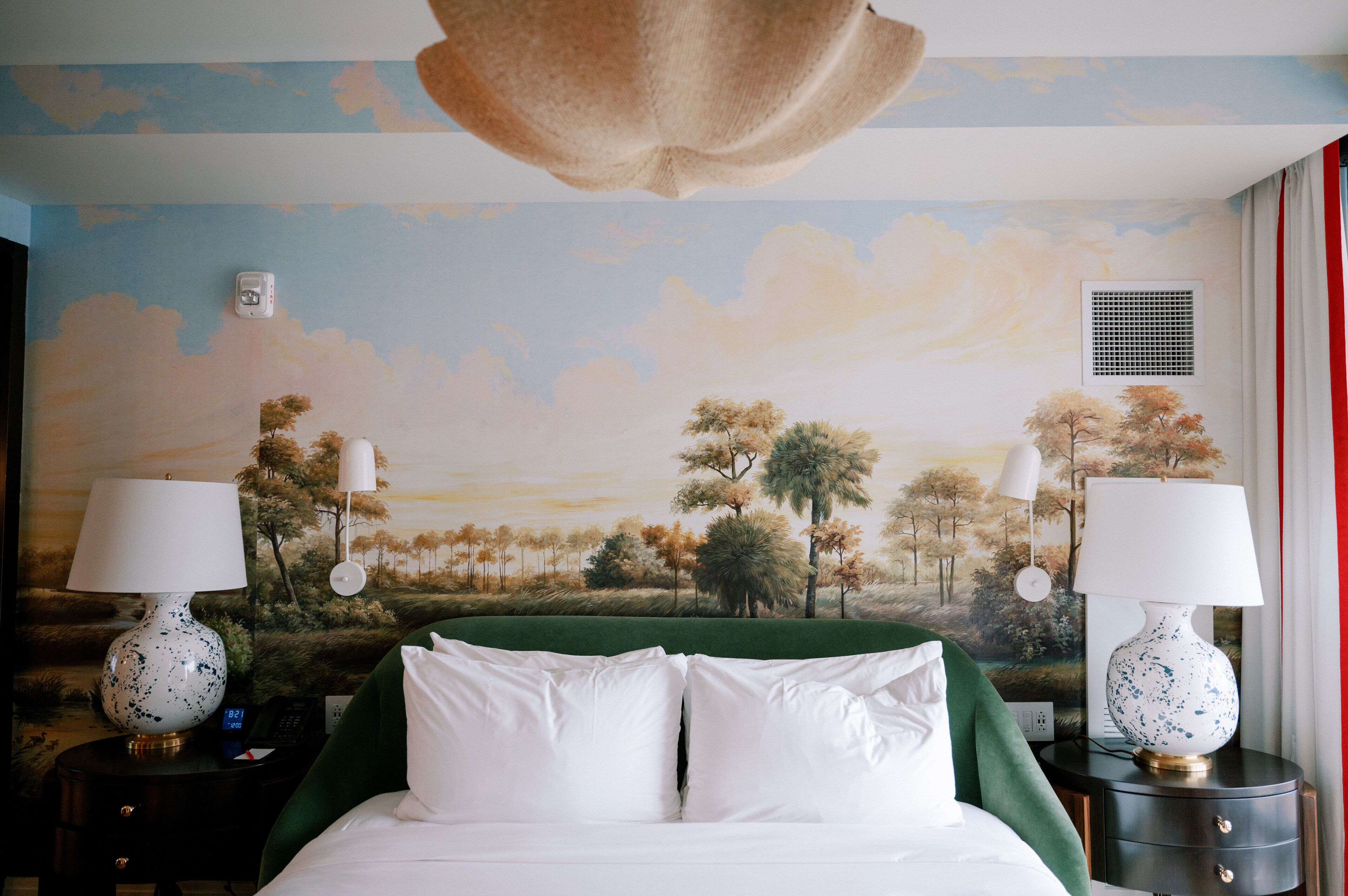 Suite (Crescent City Penthouse) | Premium bedding, minibar, in-room safe, laptop workspace